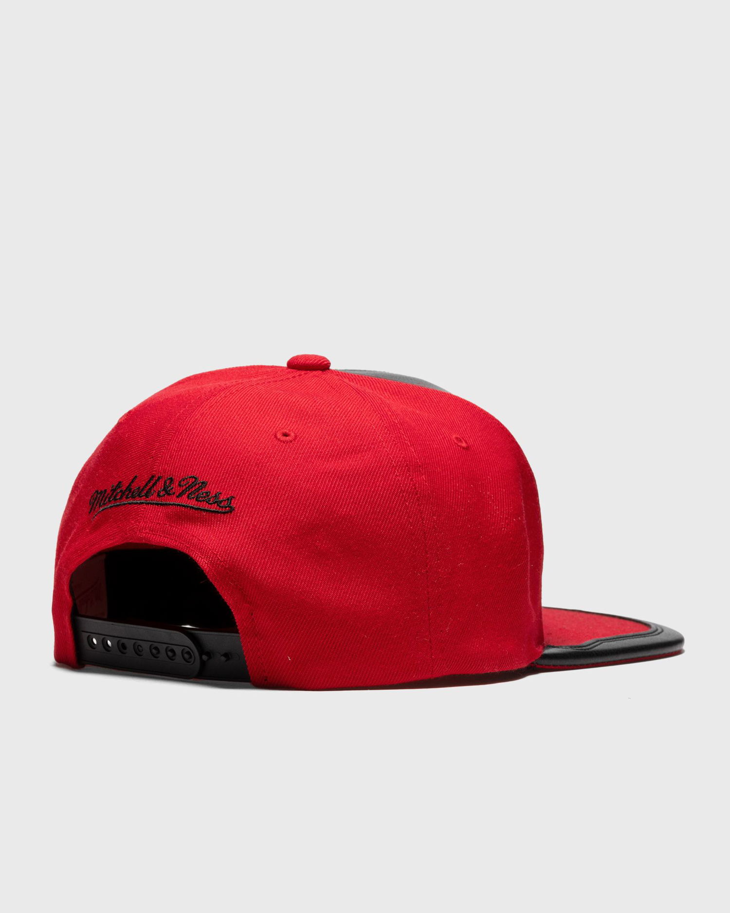 Korkki Mitchell & Ness CHICAGO BULLS DAY ONE SNAPBACK Musta | 697589735616, 1