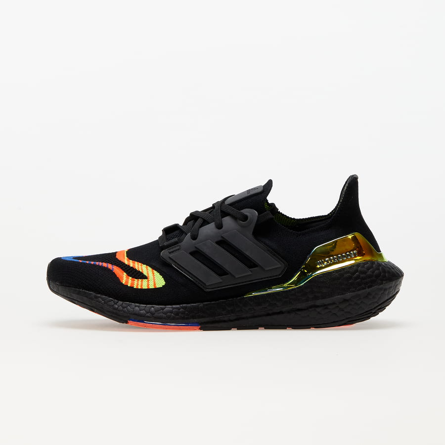 Tennarit ja kengät adidas Performance Ultraboost 22 Musta | hq0965, 1