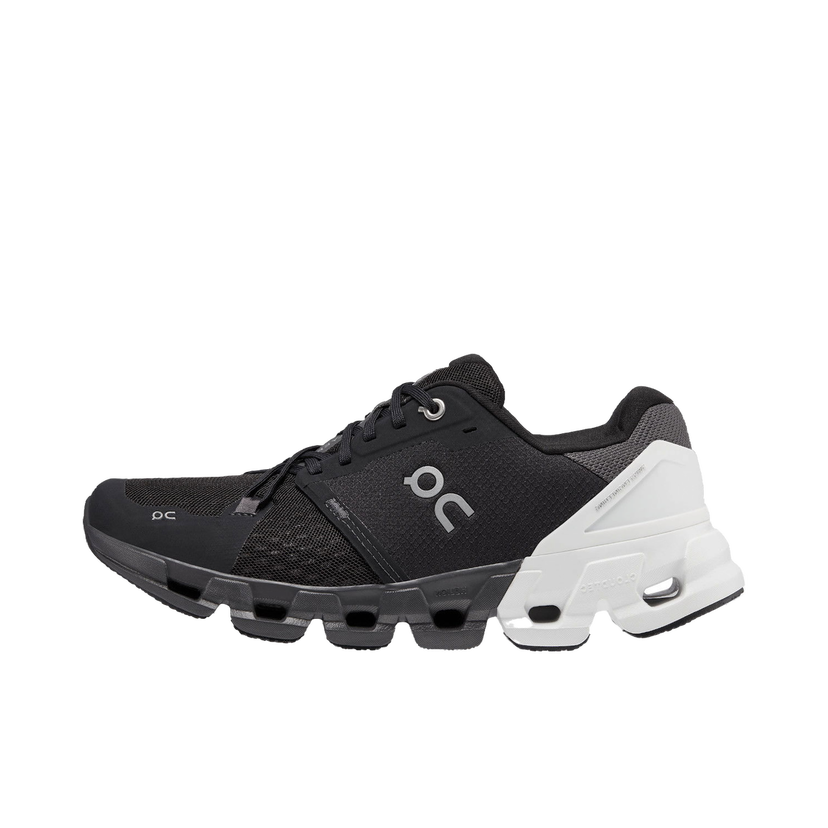Juoksu On Running Cloudflyer 4 Extra Wide Musta | 81-98663