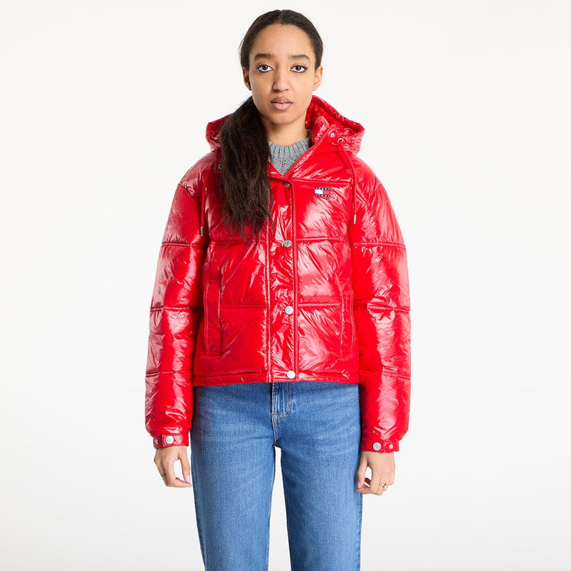 Puffer takki Tommy Hilfiger Tommy Jeans Shiny Hooded Badge Jacket Punainen | DW0DW20210 XME