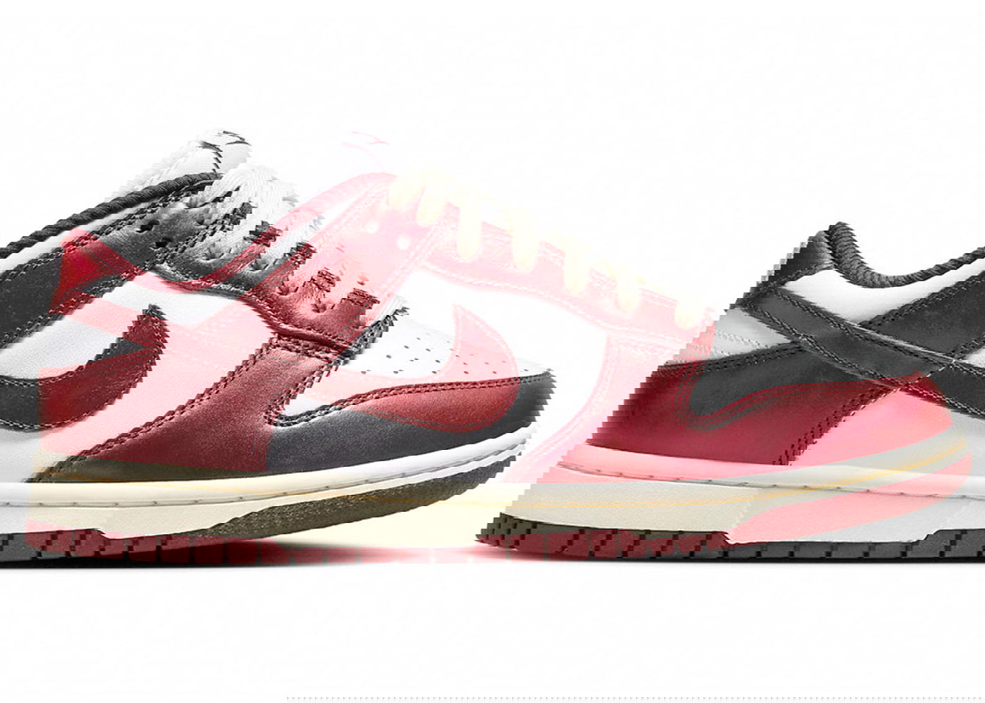 Tennarit ja kengät Nike Dunk Low PRM "Team Red" W Punainen | FJ4555-100, 1