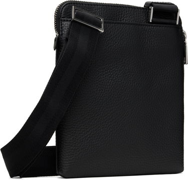 Olkalaukku BOSS Grained Italian Leather Envelope Bag with Embossed Logo and Front Zip Pocket Musta | 50529289, 3