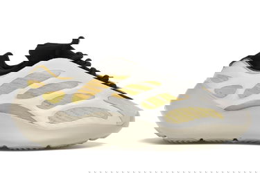 Tennarit ja kengät adidas Yeezy Yeezy 700 V3 "Safflower" Beige | G54853, 1