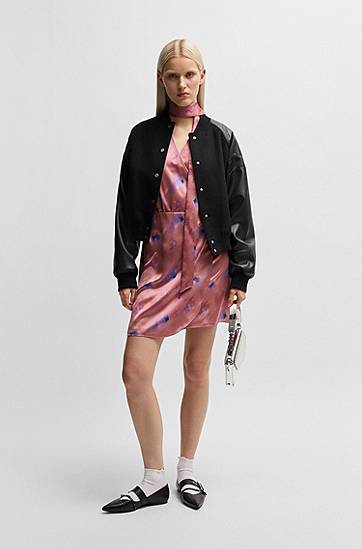 Mekko BOSS Butterfly Print Wrap Dress with Button Cuffs Vaaleanpunainen | 50530149, 1