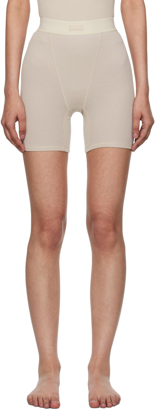 Shortsit SKIMS Ribbed Boxer Shorts Beige | PN-HWS-0042