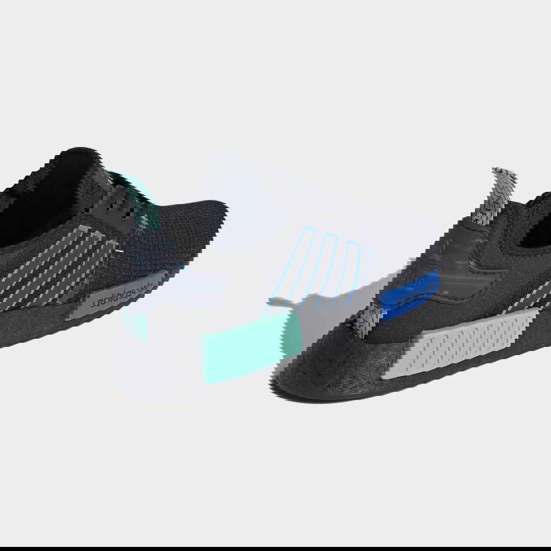 Tennarit ja kengät adidas Originals NMD_R1 Musta | H05149, 1