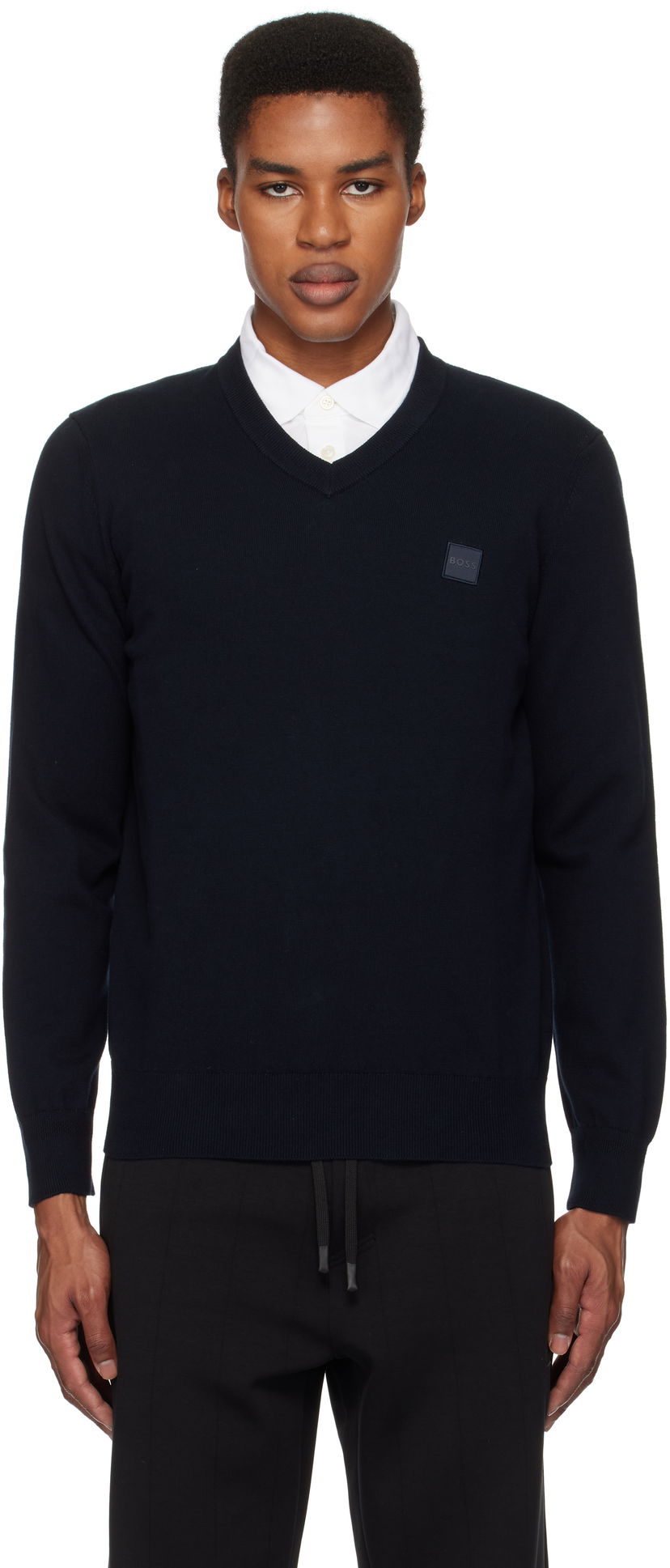 Villapaita BOSS V-Neck Logo Patch Sweater Tummansininen | 50534120