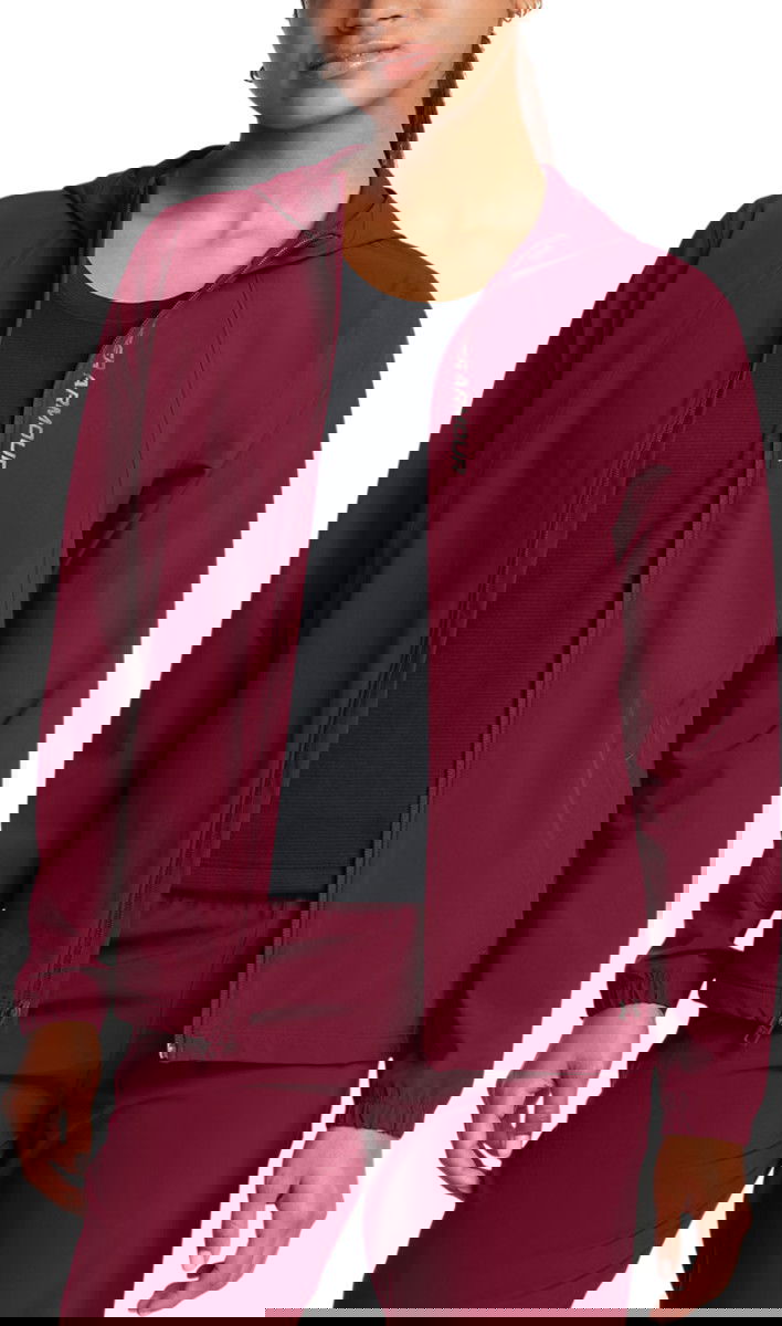 Takki Under Armour OutRun the STORM Jacket Burgundia | 1377043-625