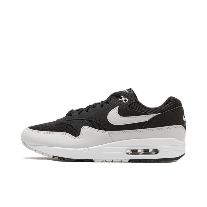 Tennarit ja kengät Nike AIR MAX 1 ESS 45 Musta | FZ5808-007