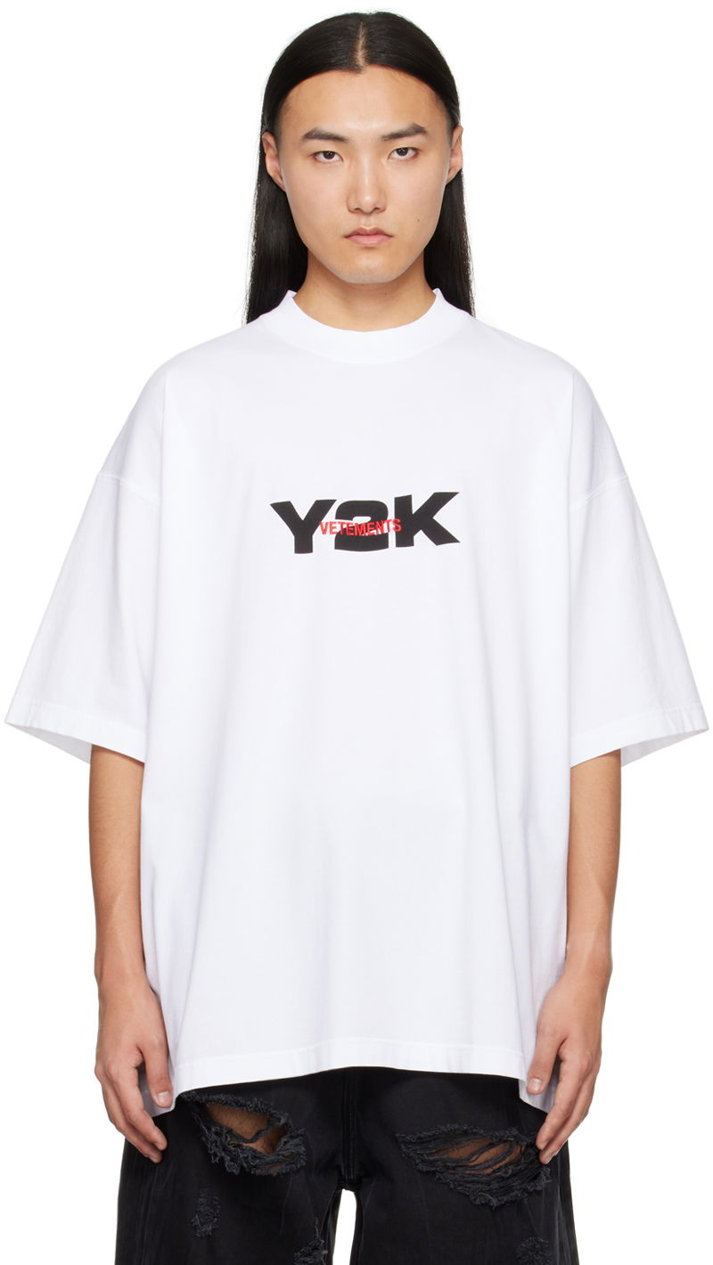 T-paita VETEMENTS 'Y2K' T-Shirt Valkoinen | UE64TR250W