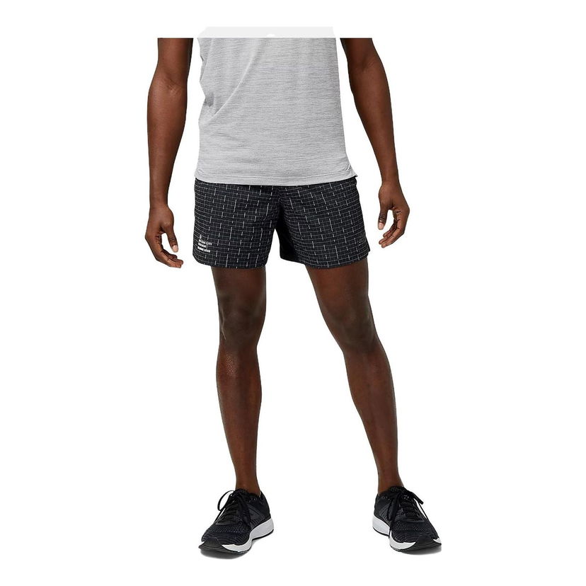 Shortsit New Balance Impact Run Luminous 6 Inch Running Shorts Musta | MS31255-MBK