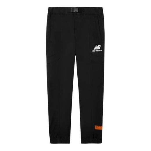 Cargo housut New Balance Athletics Sweatpants Musta | NTA34033-BK