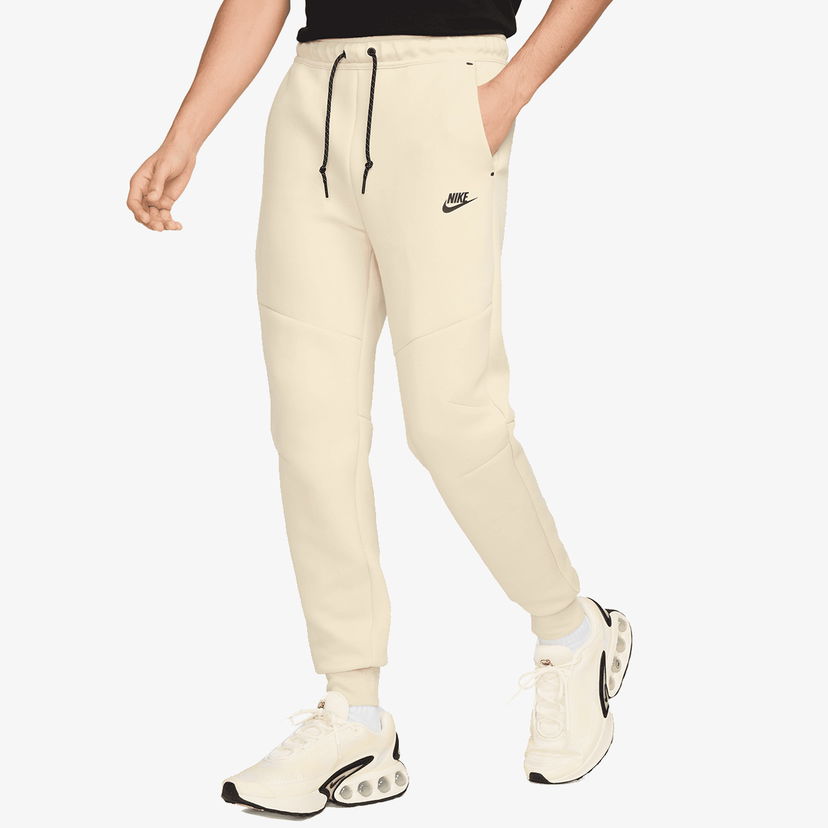 Verryttelyhousut Nike Nike Tech Fleece Joggers Beige | HV0959-234