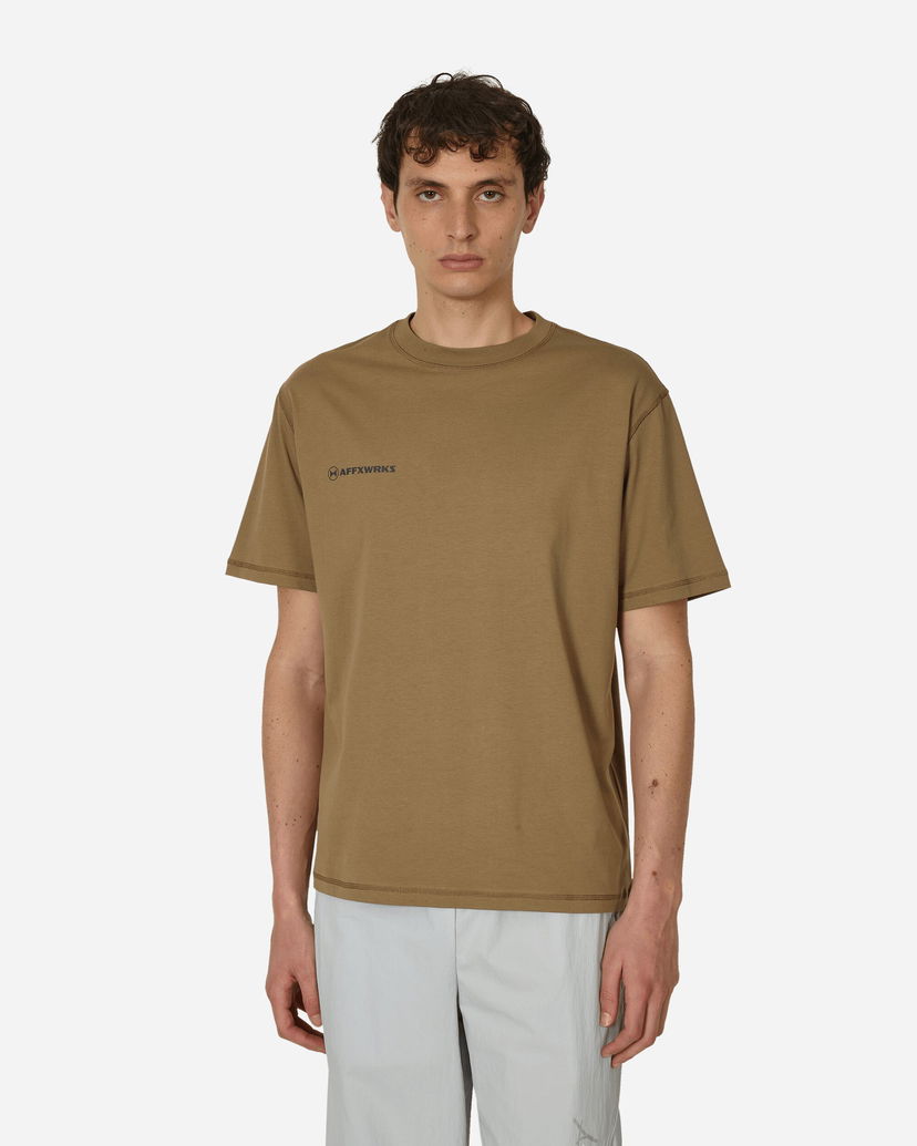 T-paita AFFXWRKS Logo T-Shirt Desert Green Vihreä | SS24T04 DESGR