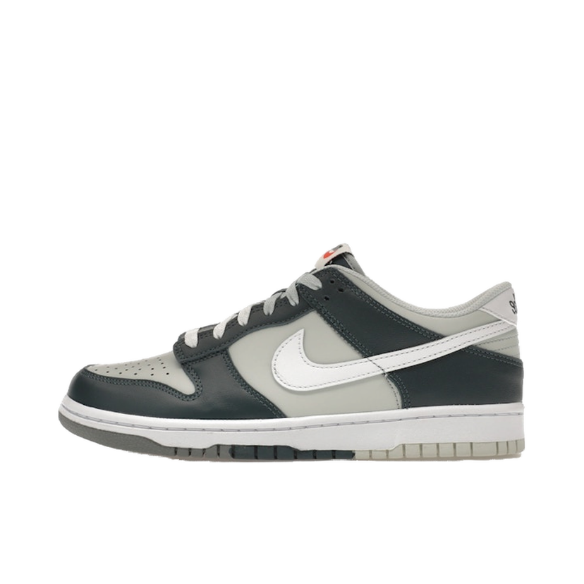 Tennarit ja kengät Nike Dunk Low Split Harmaa | FB9109-300