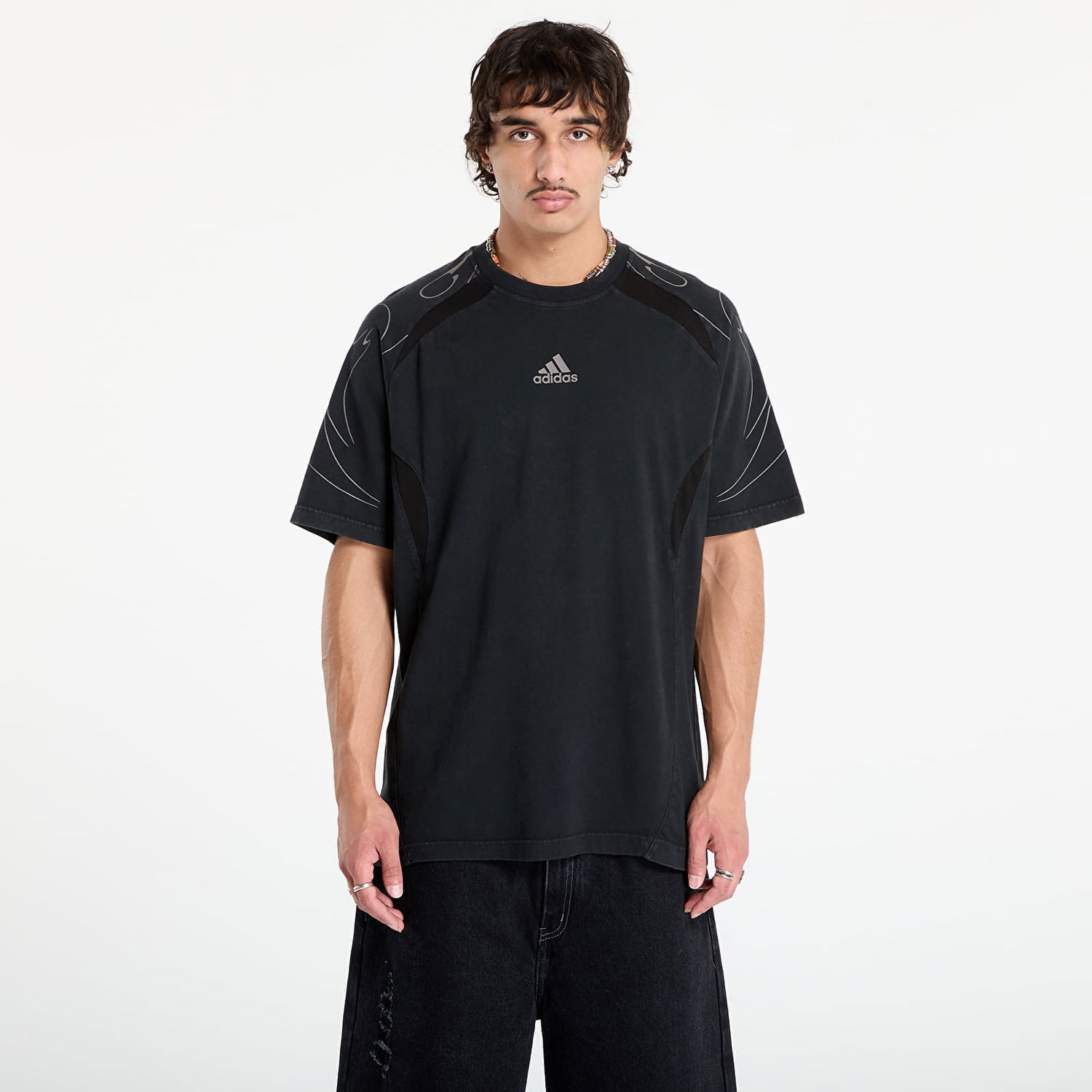 T-paita adidas Originals Adilenium Season 4 Teamgeist Graphic Tee Musta | KF8538, 0