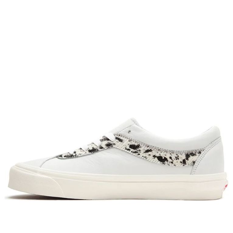 Tennarit ja kengät Vans Bold Ni Pony Valkoinen | VN0A3WLP42N