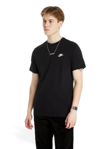 T-paita Nike Sportswear Club Tee Musta | AR4997-013