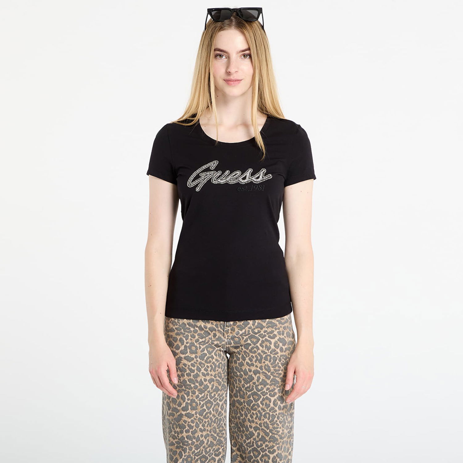 T-paita GUESS GUESS Logo Hot Fix Tee Musta | W5YI16J1314-JBLK, 0
