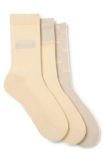 Sukat BOSS Three-Pack of Short Socks with Split Logos Beige | 50543174, 0