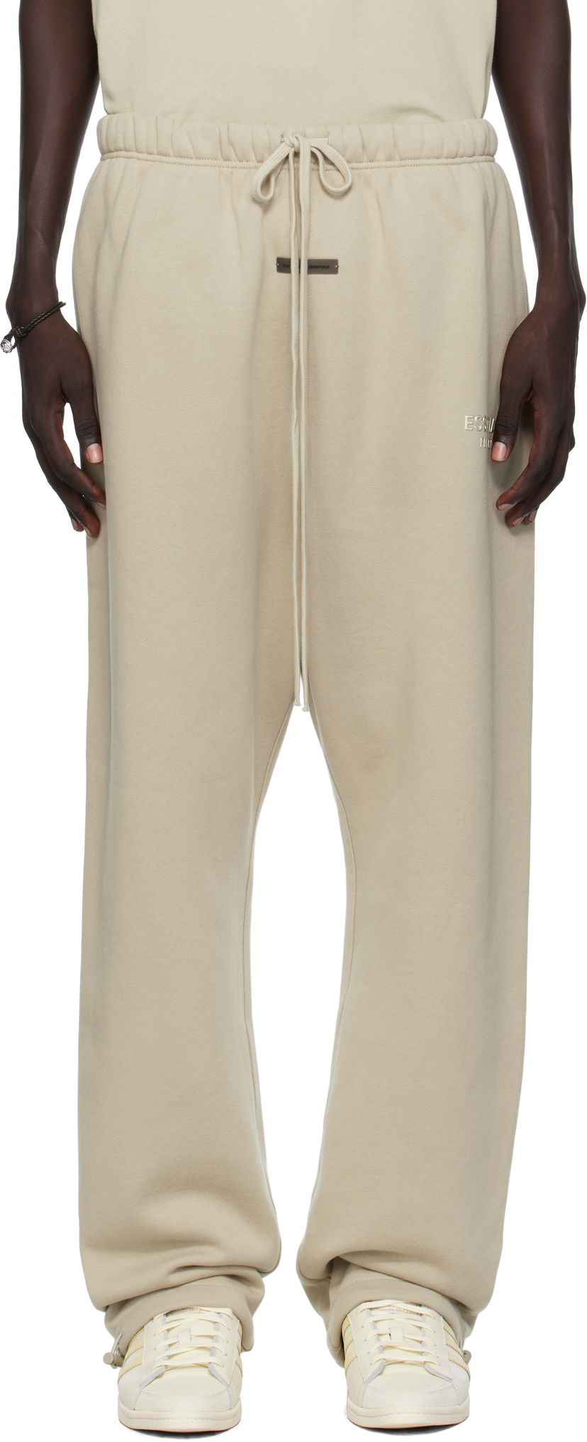 Verryttelyhousut Fear of God Fear of God ESSENTIALS Relaxed Fleece Sweatpants Beige | 130SP258226F