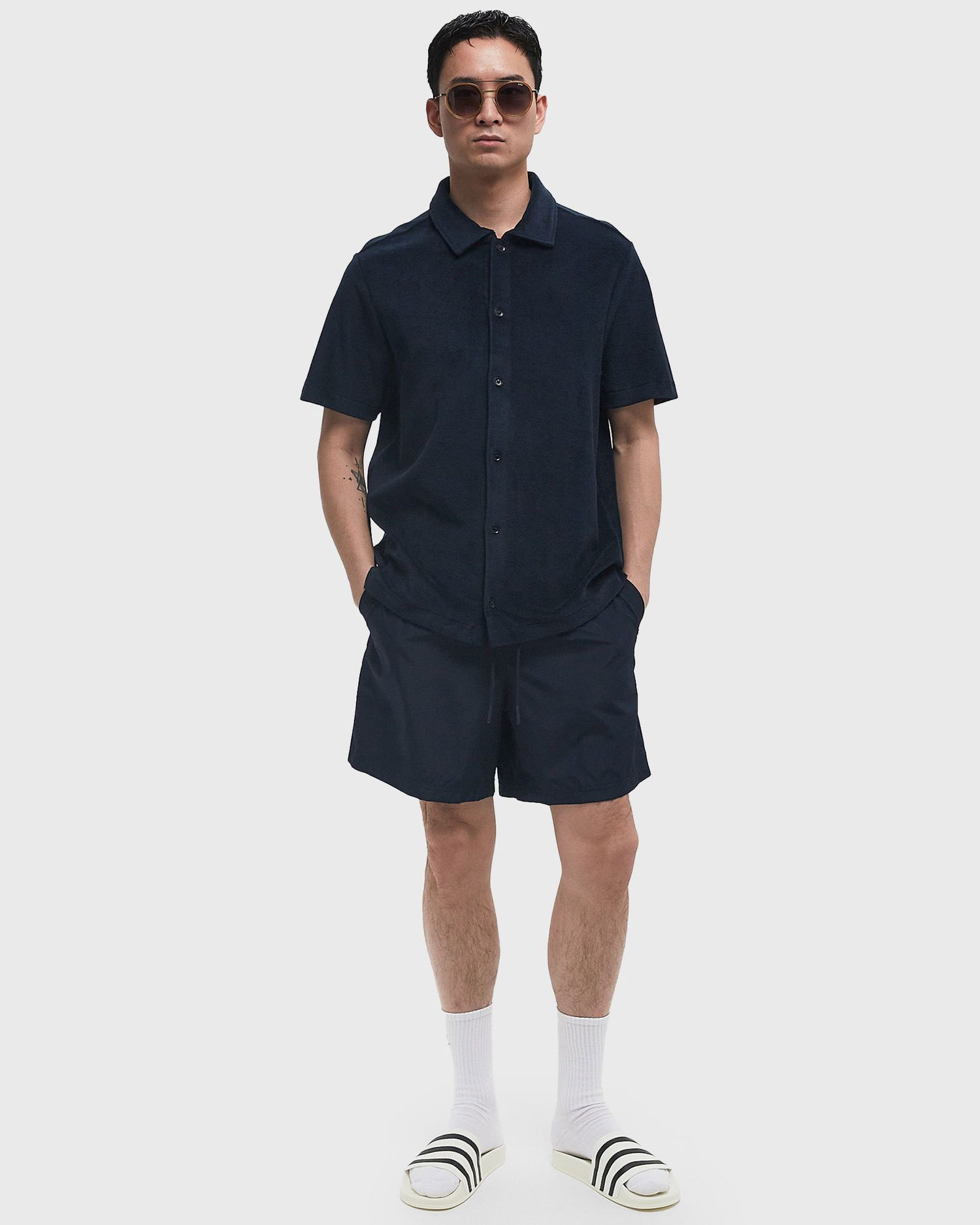 Shortsit A.P.C. A.P.C. Bobby Casual Shorts Tummansininen | PSAJA-H10182-IAK, 1