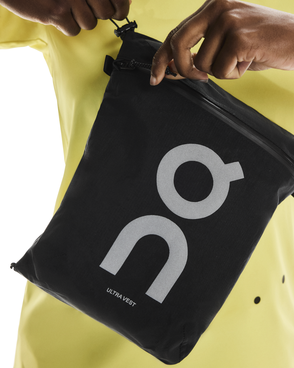 Reppu On Running Ultra Vest Pro + 2 flasks Musta | 2uf30130553, 1