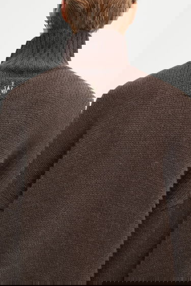 Villapaita JW Anderson JW Anderson Two Tone Patch Pocket Turtleneck Sweater Monivärinen | KW1402.YN0367, 4