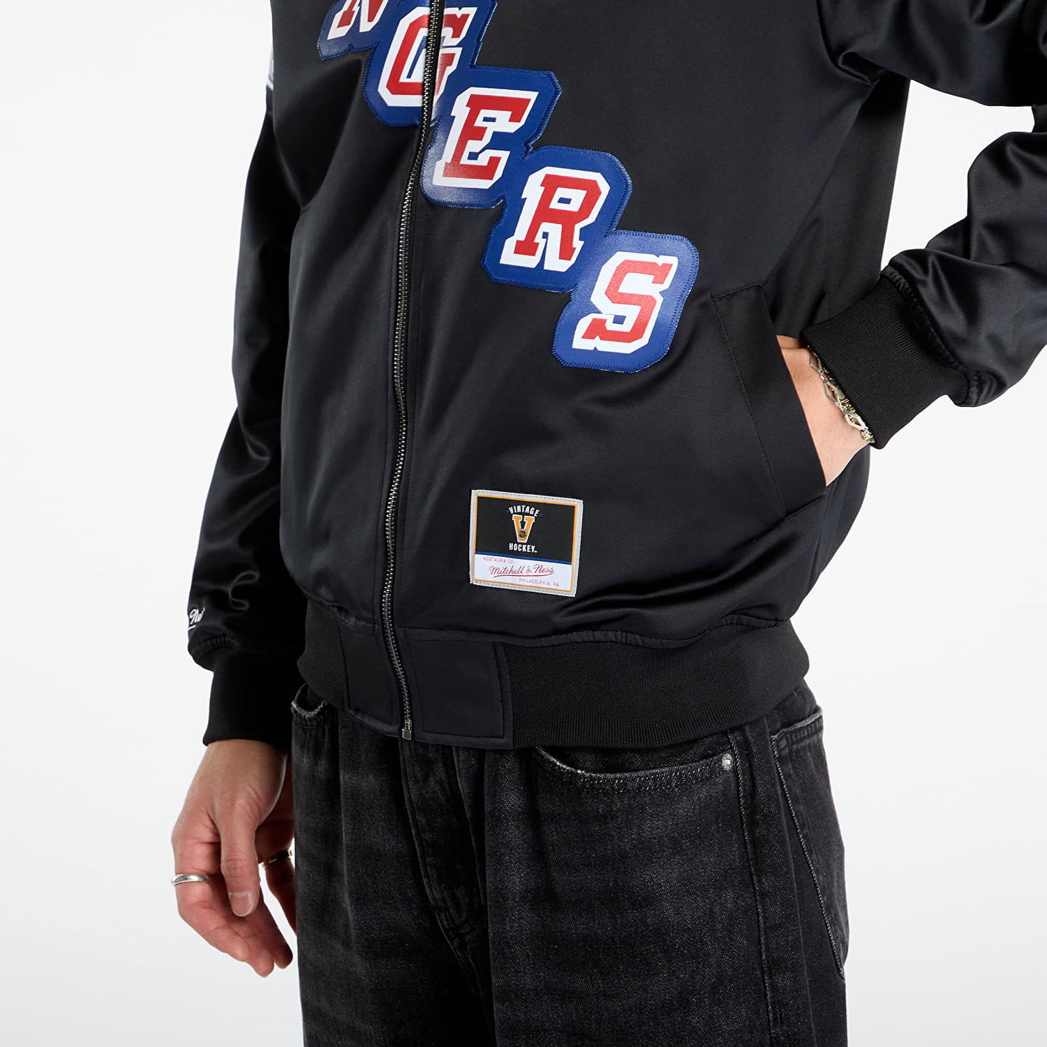 Bomber-takki Mitchell & Ness Maxxed Out NHL Rangers Mark Messier Satin Jacket Musta | JK11279-NYABLCK, 1