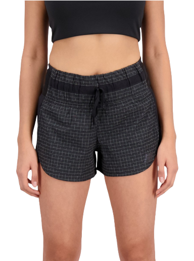Shortsit New Balance Impact Run Luminous Shorts Musta | ws31255-bk
