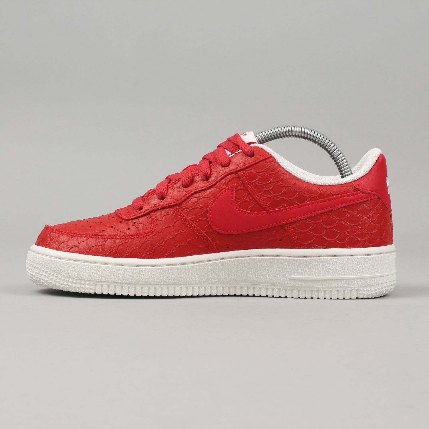 Tennarit ja kengät Nike Air Force 1 Low LV8 ''Action Red'' GS Punainen | 820438-600, 0
