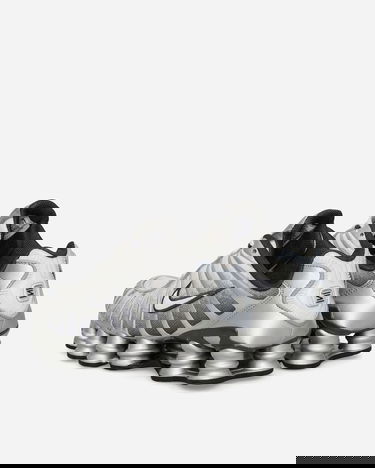 Tennarit ja kengät Nike Shox TL Metallinen | IH4466-095, 4