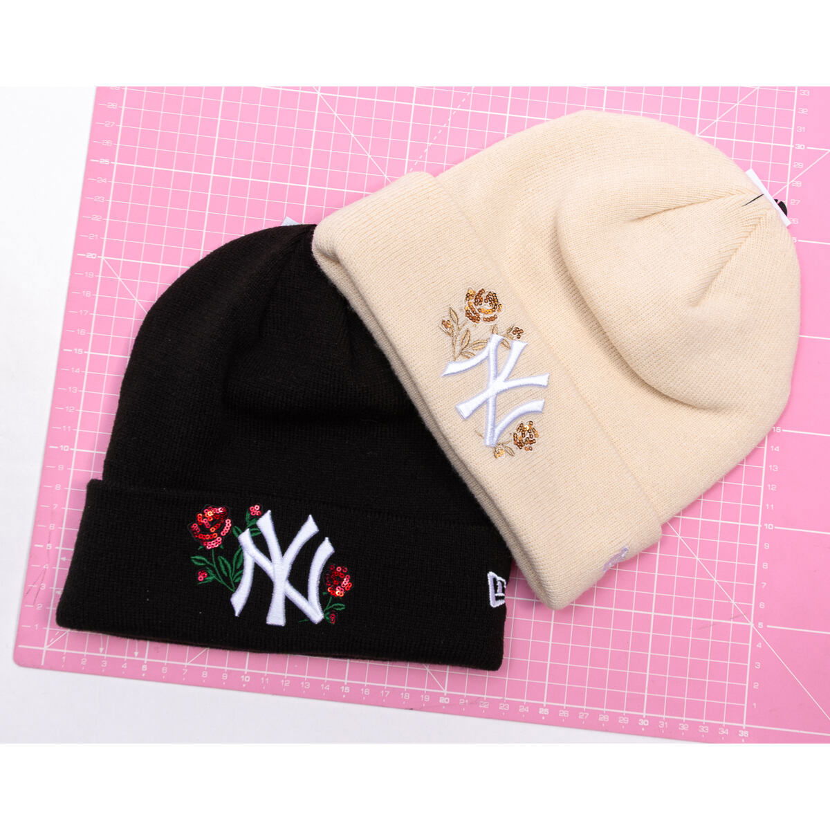 Pipo New Era Beanie MLB Sequin Rose NY Yankees One Size Beige | 60691295, 1