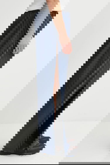 Housut Rains Rains x Umbro Wide High Waist Pants Tummansininen | 20810.142, 3