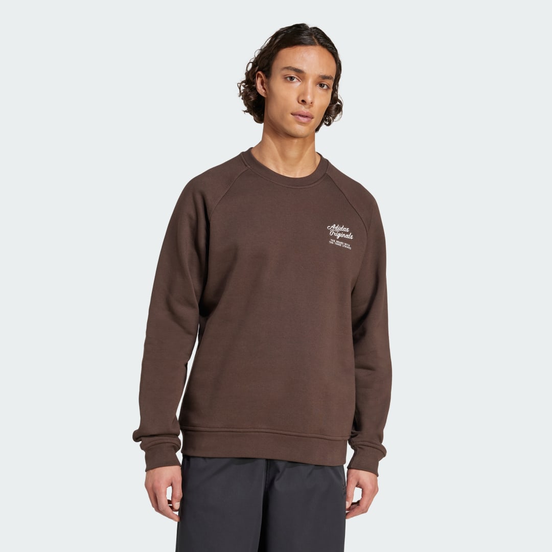 Villapaita adidas Performance Diner Text Graphic Fleece Crewneck Sweatshirt Ruskea | KC3510, 0