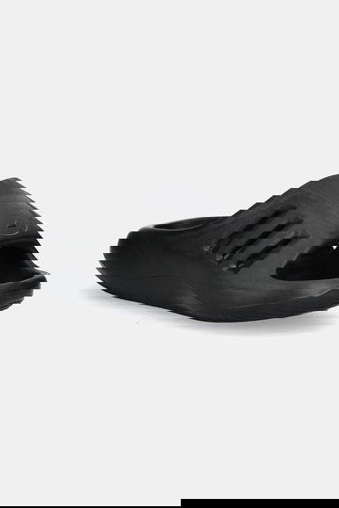 Tennarit ja kengät adidas Originals adiFOM IIInfinity Slide Musta | JI0397, 0