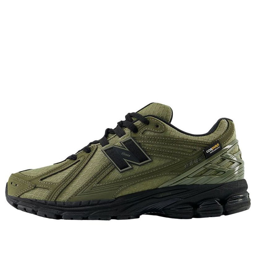 Tennarit ja kengät New Balance 1906R Dark Camo Vihreä | M1906RWA