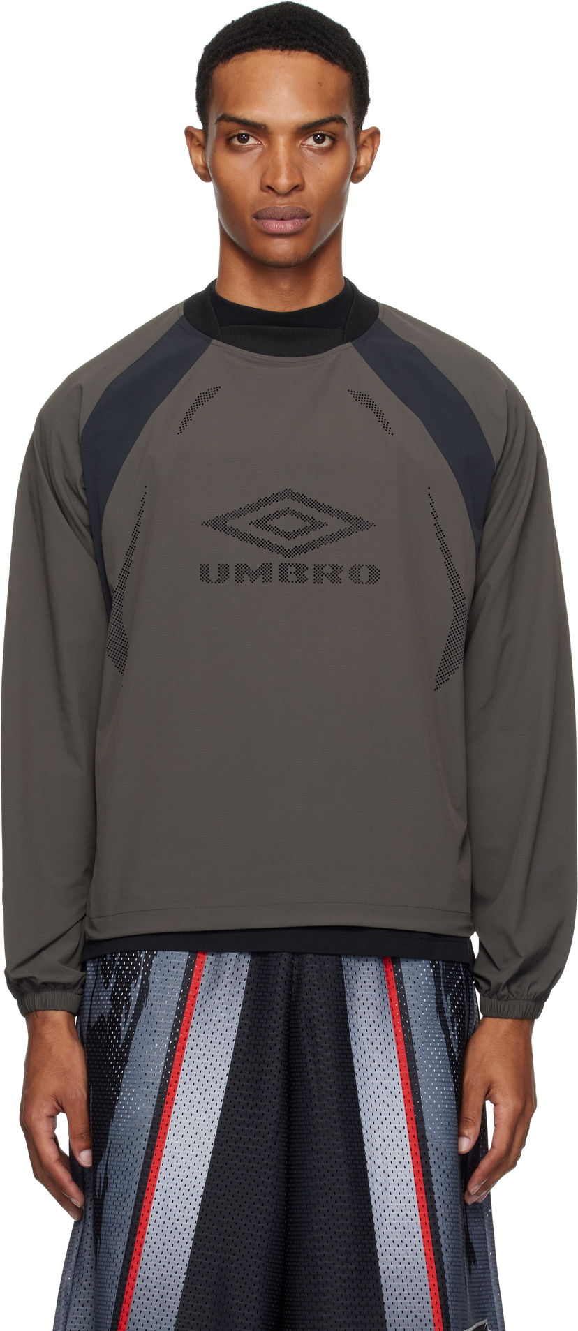 T-paita Umbro Umbro Lasered Nylon Crewneck T-shirt Harmaa | UBMW0252FA164