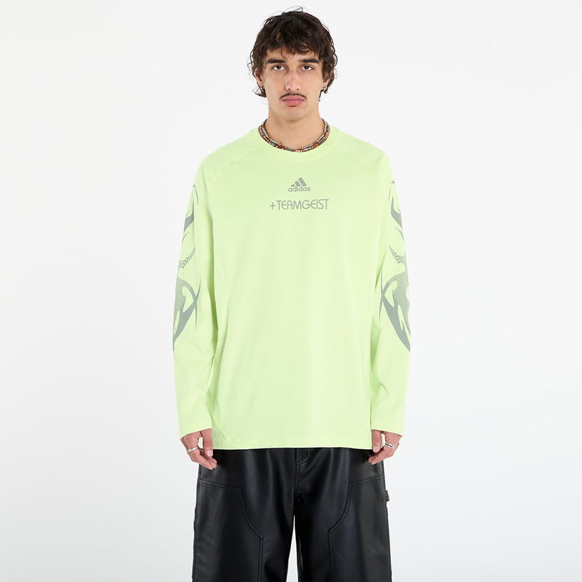 T-paita adidas Originals Adilenium Season 4 Teamgeist Graphic Long Sleeve T-Shirt Vihreä | KF8541