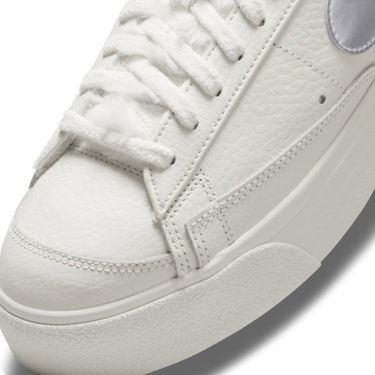 Tennarit ja kengät Nike Blazer Low Platform W Harmaa | DO8993-100, 3