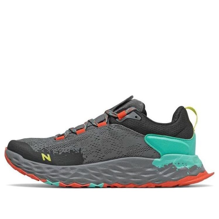 Tennarit ja kengät New Balance Fresh Foam Hierro v5 Harmaa | MTHIERC5