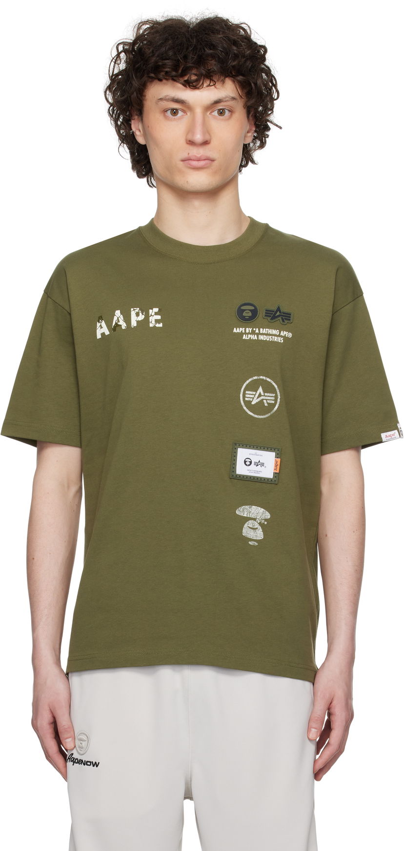 T-paita AAPE by A Bathing Ape AAPE by A Bathing Ape Alpha Industries Edition 'Universe' T-Shirt Vihreä | AAPTEM9712XXNKHD