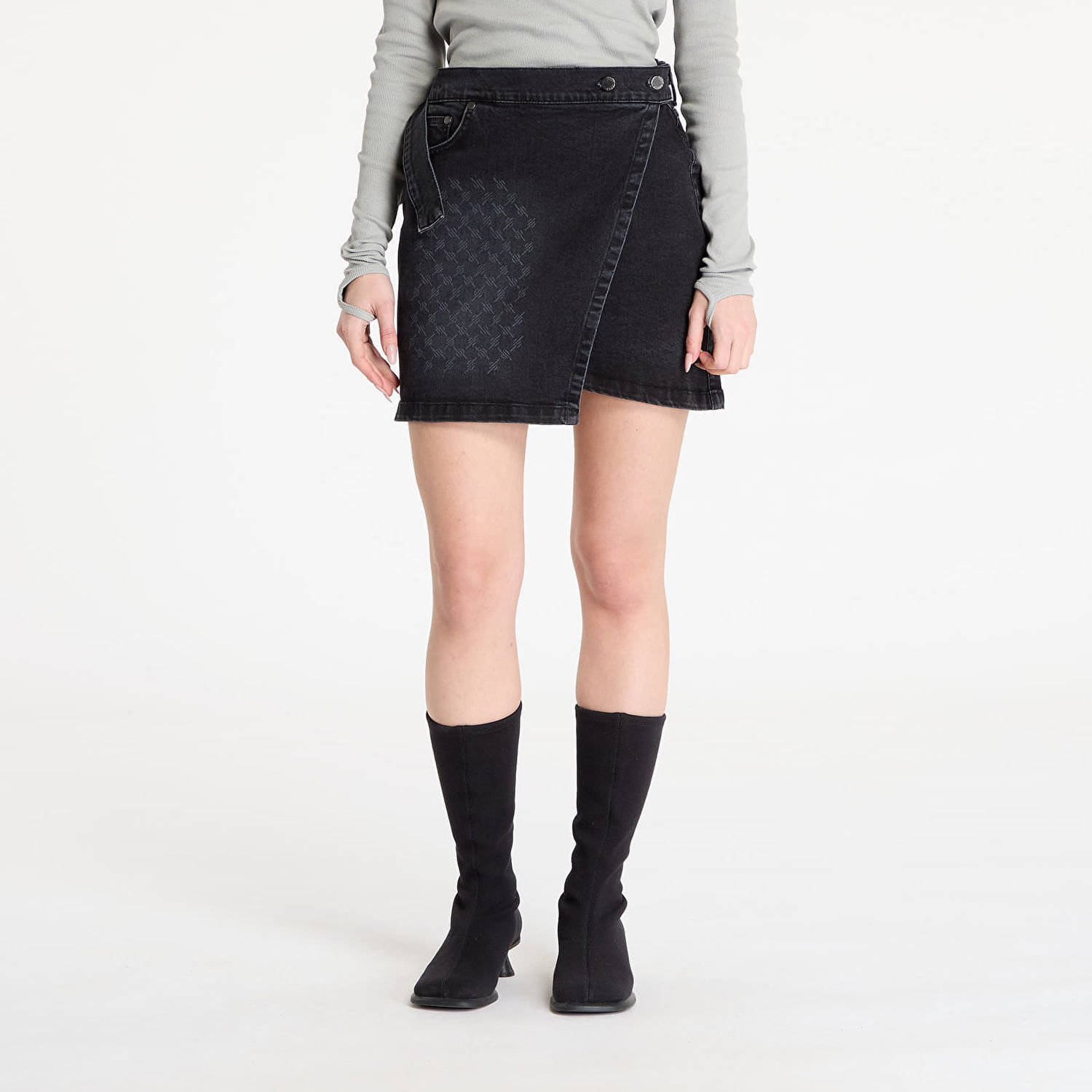 Hame DAILY PAPER Daily Paper Mongram Wrap Denim Skirt Musta | 2423014, 0
