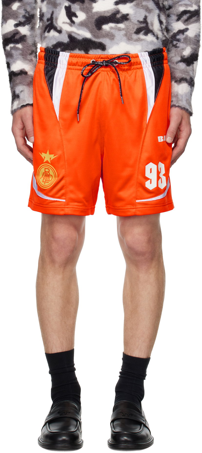 Shortsit BAPE Multi Logo Soccer Shorts Oranssi | 001SPK801303M