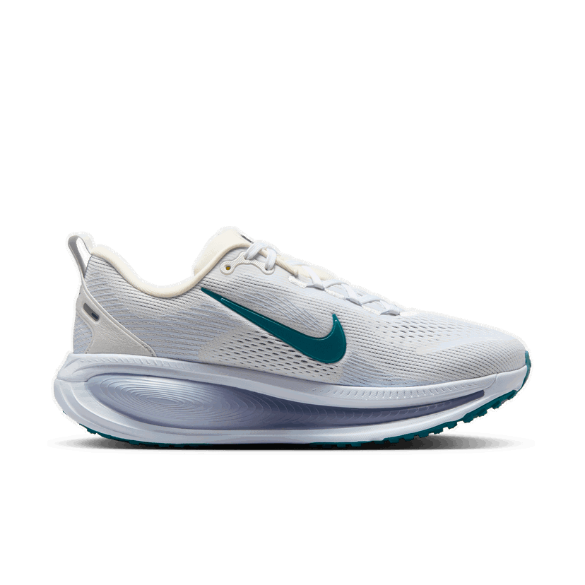 Tennarit ja kengät Nike Vomero 18 Valkoinen | HM6804-103