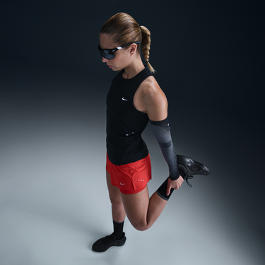 Tankkitoppi Nike Swift Dri-FIT Running Tank Top Musta | HQ0620-010, 4