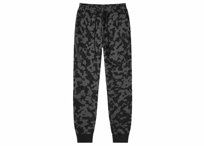 Verryttelyhousut Nike Sportswear Tech Fleece Joggers AOP Camo Musta | CJ5981-010