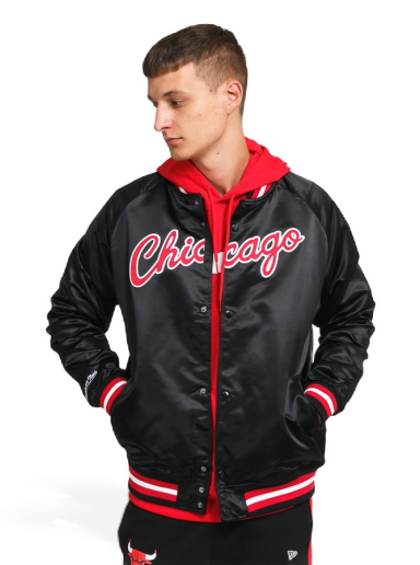 Bomber-takki Mitchell & Ness Bomber NBA Lightweight Satin Jacket Bulls Musta | 18013
