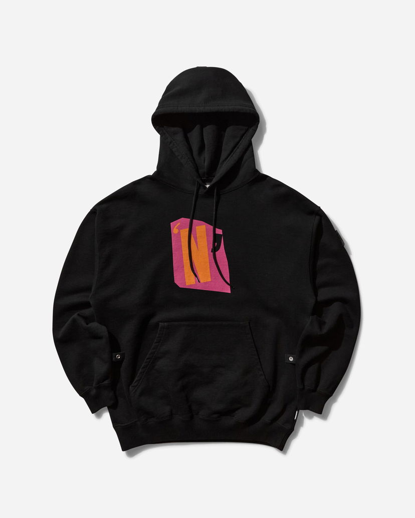 Huppari Neighborhood Graphic Print Hoodie Musta | 242UWPGN-CSM01 BK