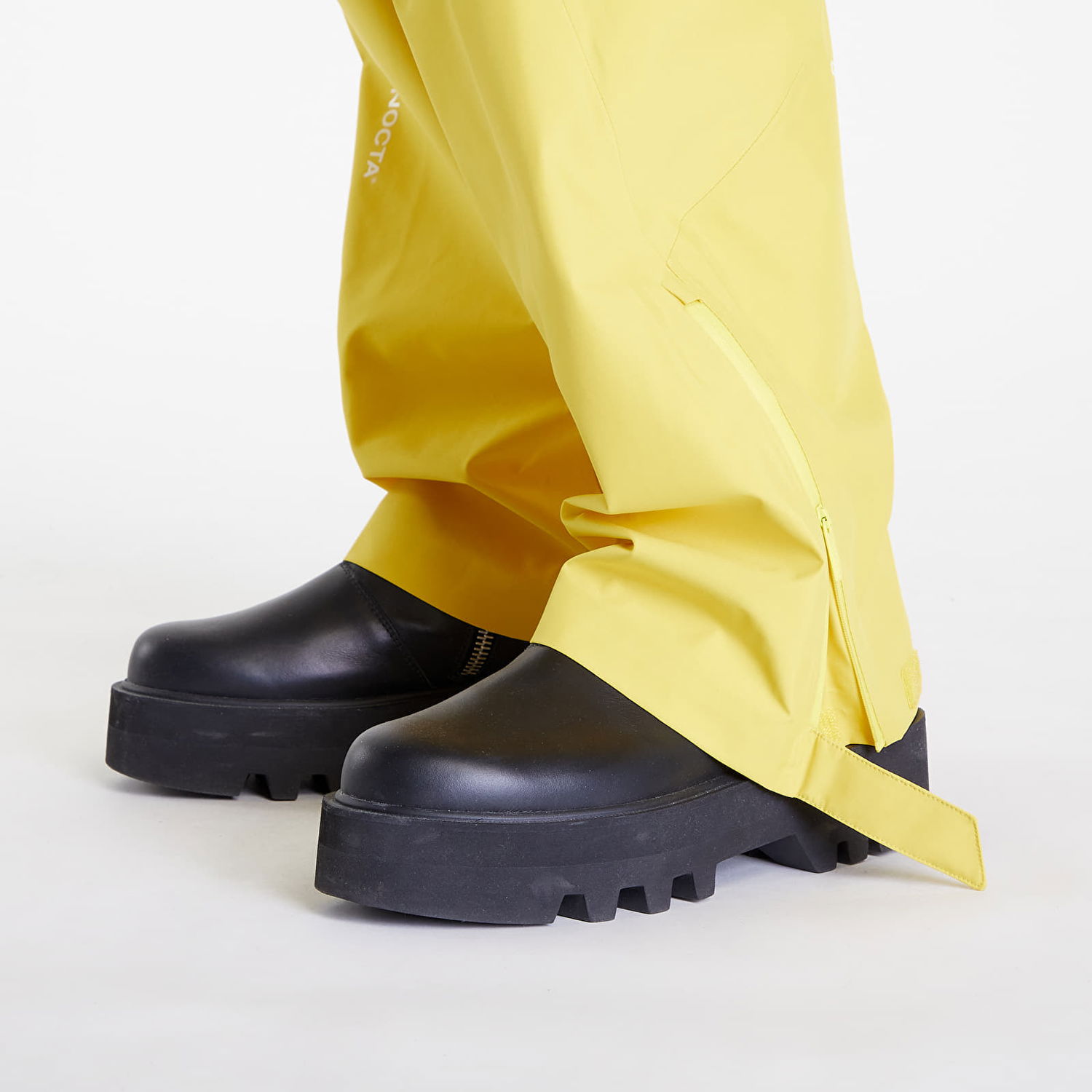 Housut Nike Nocta x NRG TECH PANT Keltainen | FD2197-709, 1